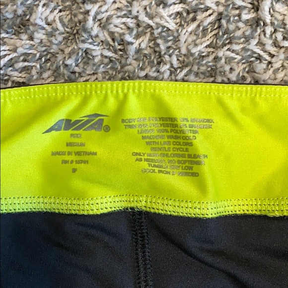 Workout Capris - Picture 2 of 5